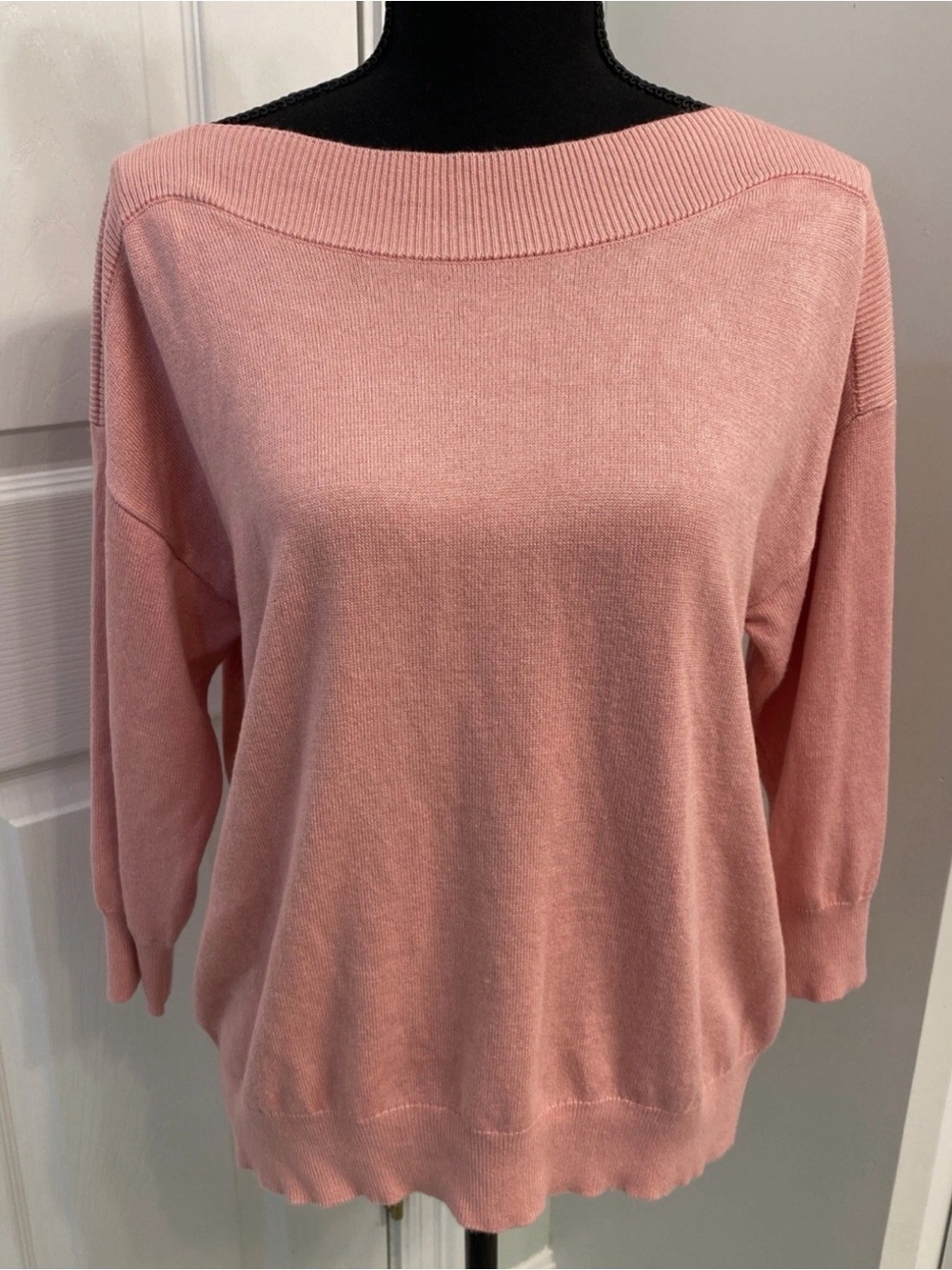 Chico’s Size 1 (medium) Pink/peach Spring Sweater Boat Neck 3/4 Sleeve SOFT!